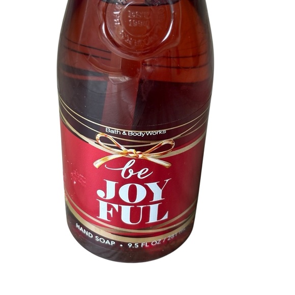 Bath & Body Works Be Joyful Hand Soap Holiday Christmas 9.5 oz - Picture 3 of 7